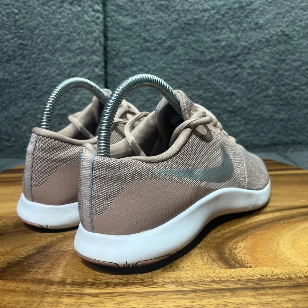 Nike Flex Experience RN 8 Women's‎ Running Shoes Rose Gold White Size 7.5